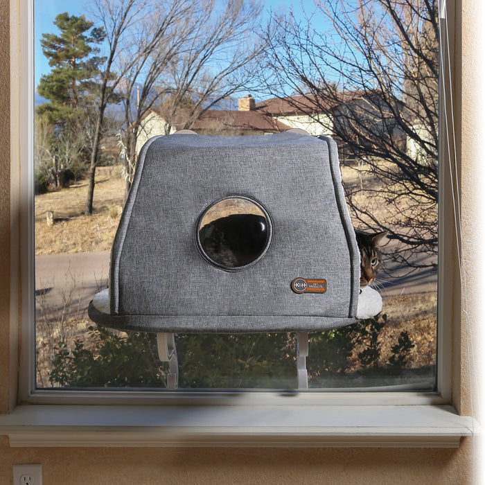 Universal Mount Kitty Sill With Hood