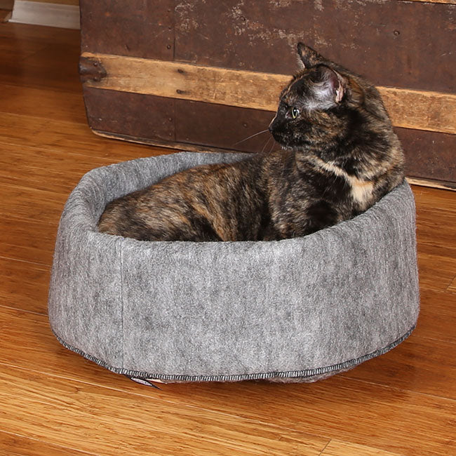 K&H Amazin' Snuggle Cup Cat Bed & Tunnel